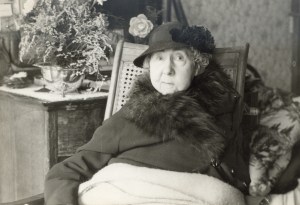 bertha gray peters 1944